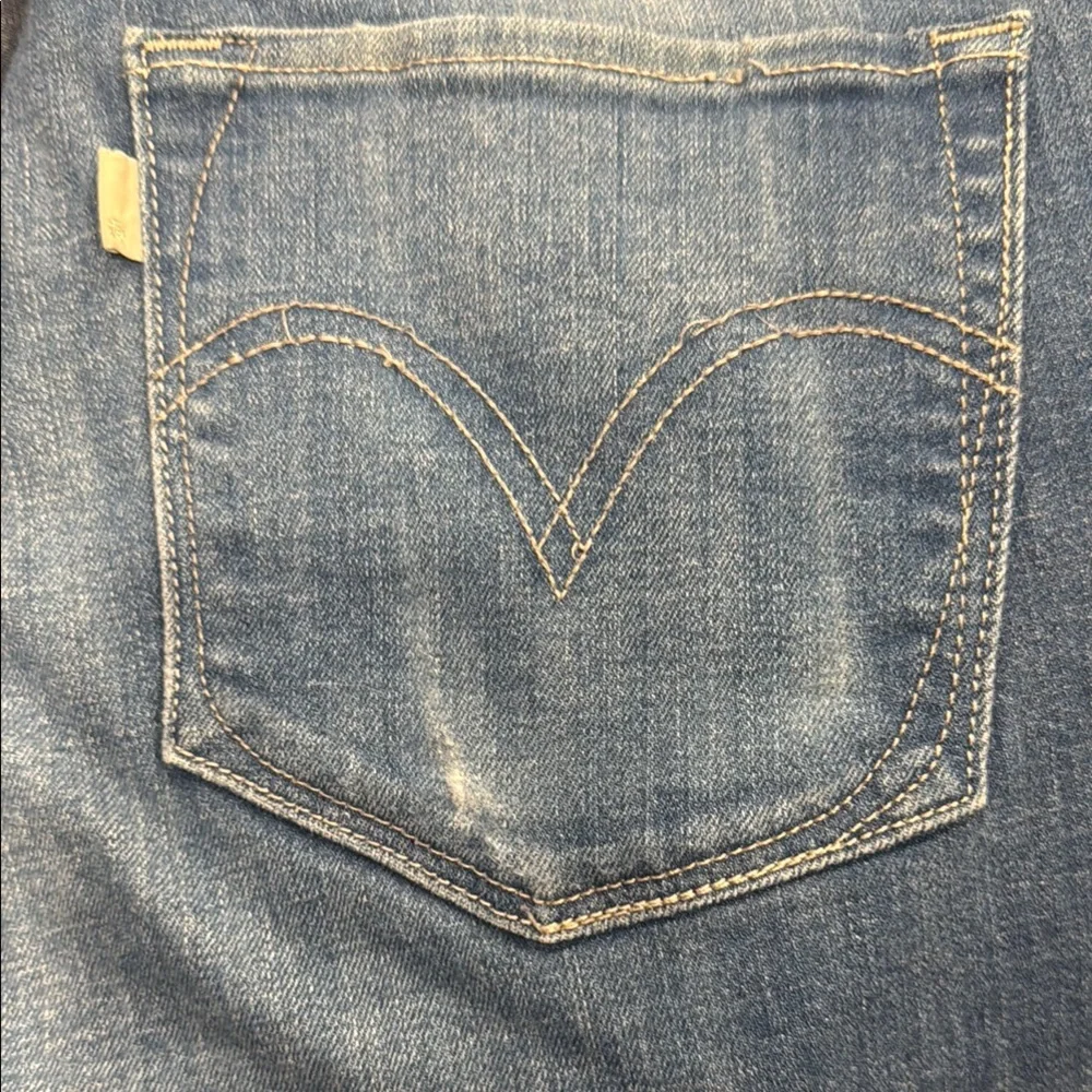 Blue Straight Jeans with Classic Denim Texture - Picture 8 of 8